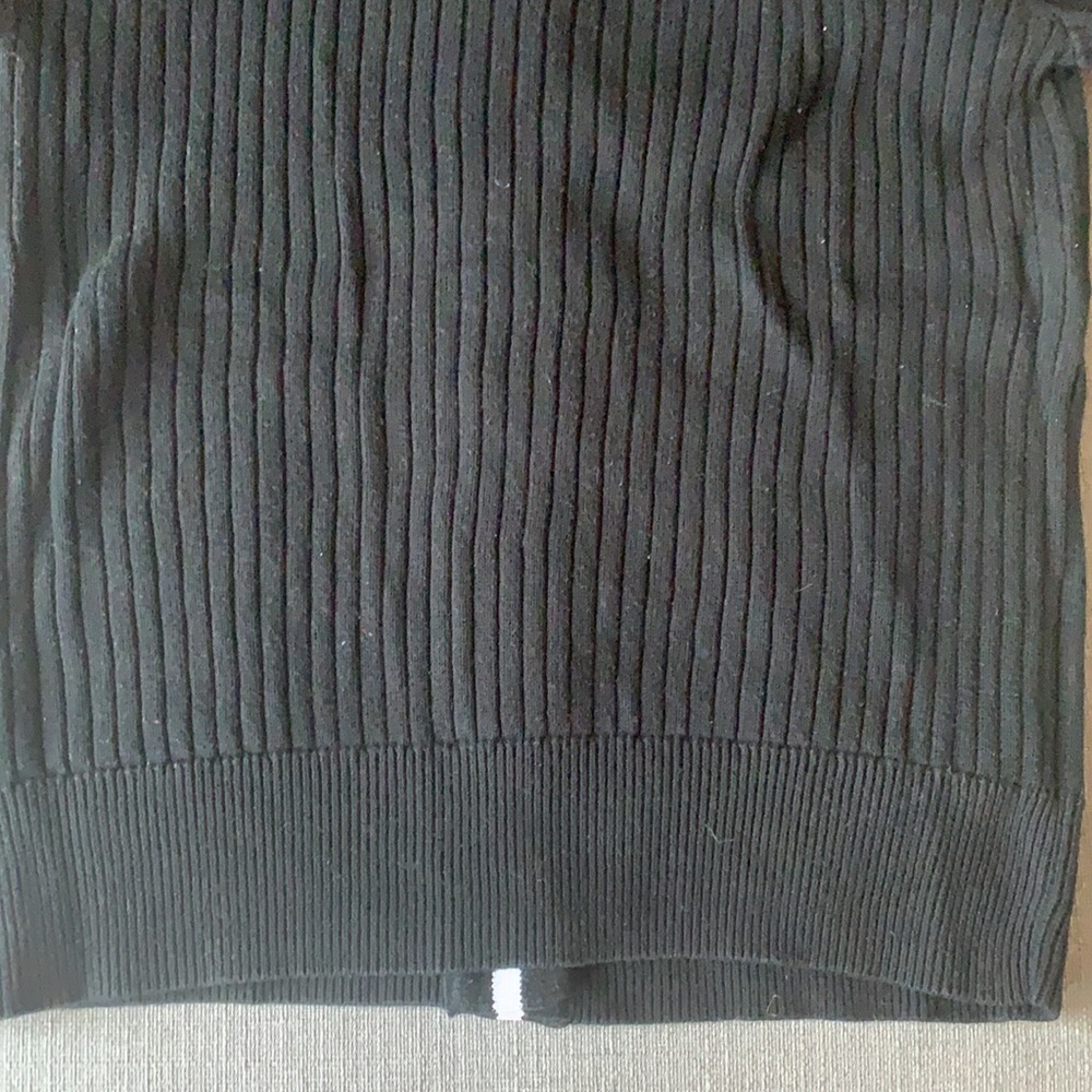 Lauren Ralph Lauren Black Short-Sleeve Ribbed Cardigan with White Trim - Picture 6 of 7